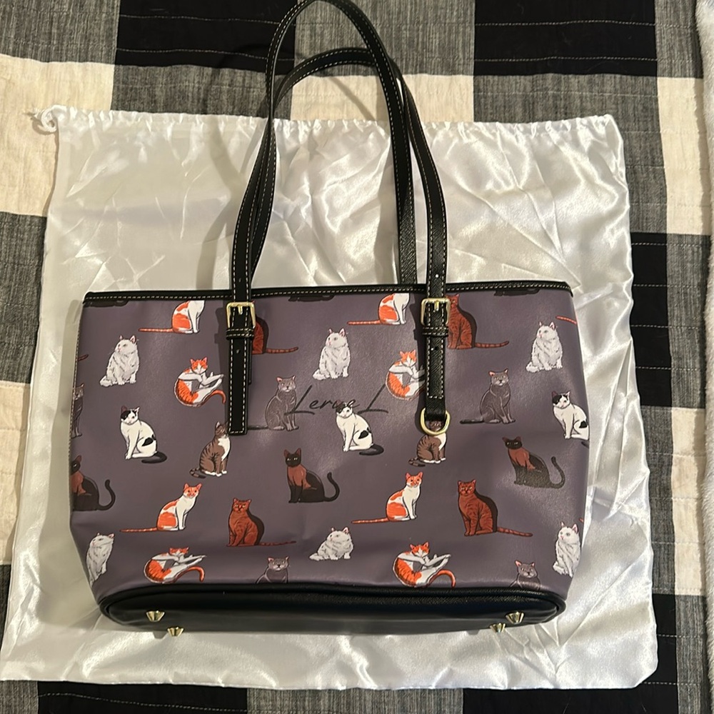 Cat purse.